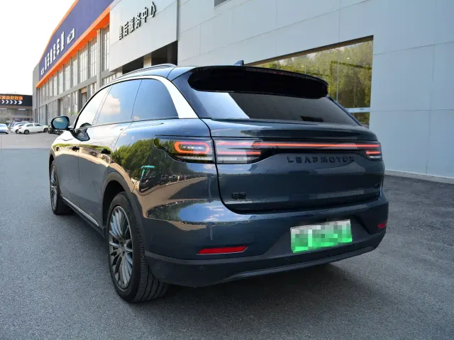 Leapmotor C11 — Фото автомобиля 4