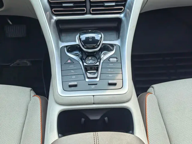 BYD Song Pro — Фото автомобиля 10