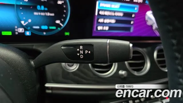 Mercedes-Benz E-Class — Фото автомобиля 7