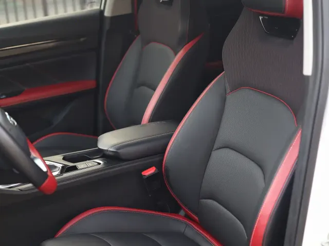 Geely Emgrand S — Фото автомобиля 18