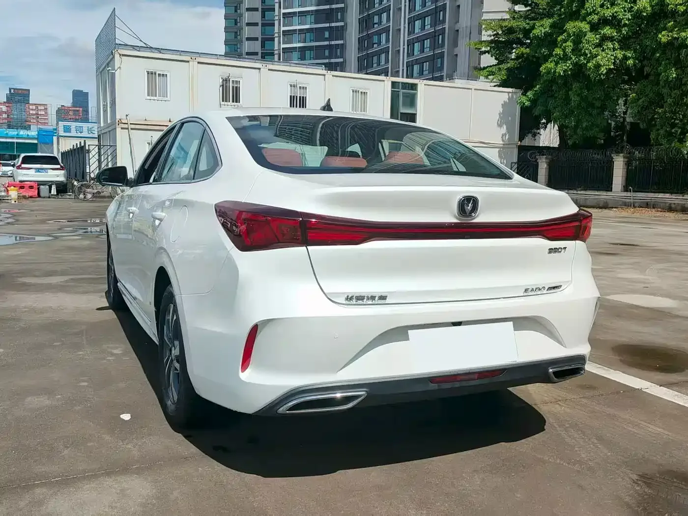 Changan Eado 2023 Enjoy Edition PLUS Blue Whale NE 1.4T GDI DCT Premium Edition — Фото автомобиля 14