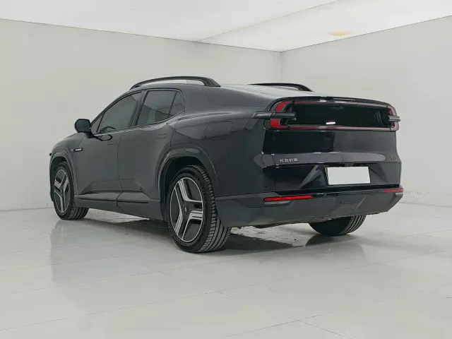 Changan Qiyuan E07 — Фото автомобиля 4