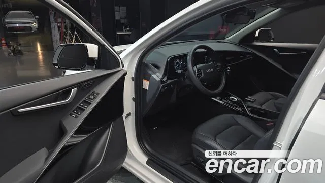 Kia Niro All Niro EV Air — Фото автомобиля 10