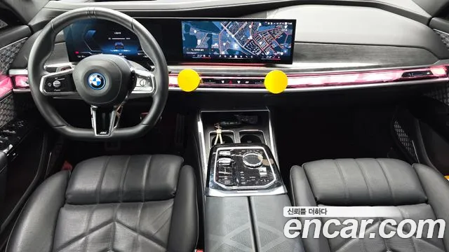 BMW i7 G70 — Фото автомобиля 7