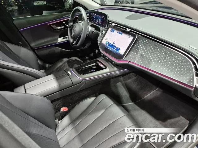 Mercedes-Benz E-Class — Фото автомобиля 17