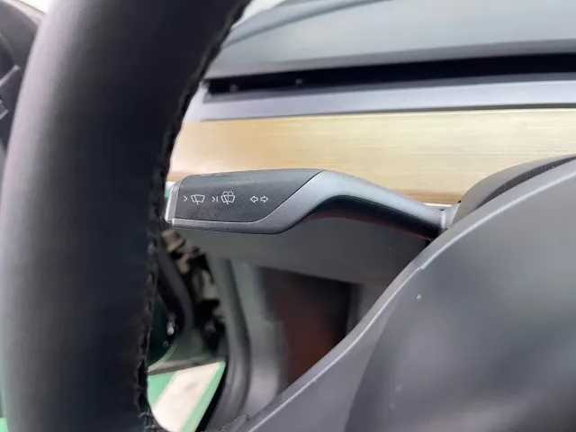 Tesla Model 3 — Фото автомобиля 13