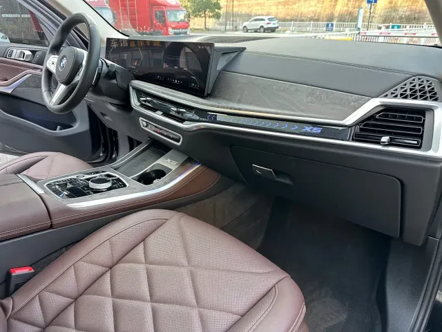 BMW X5 — Фото автомобиля 8