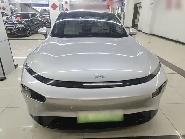 Xpeng P7 — Фото автомобиля 2