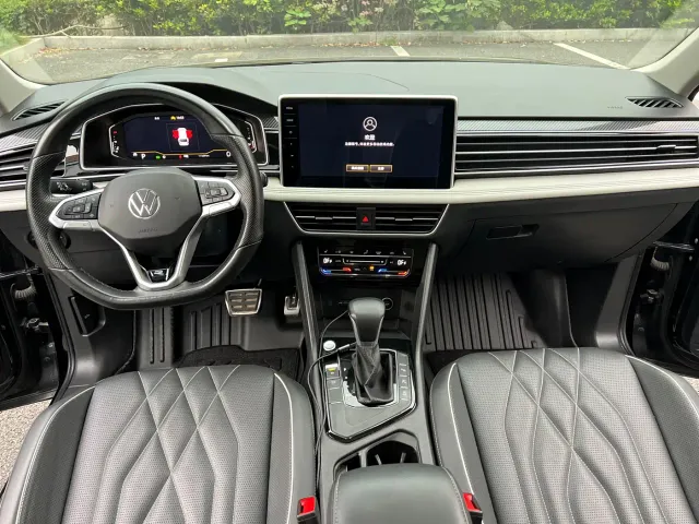 Volkswagen Tiguan L — Фото автомобиля 9