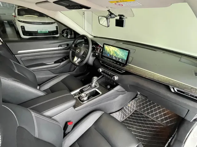 Nissan Teana — Фото автомобиля 28