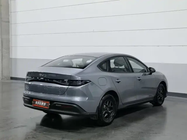 BYD Seal 05 DM-i — Фото автомобиля 2