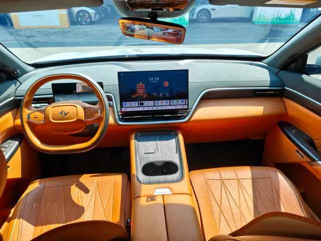 Dongfeng eπ 008 — Фото автомобиля 6