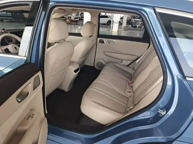 Shangjie SUV — Фото автомобиля 9