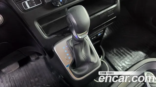 Hyundai Staria — Фото автомобиля 9
