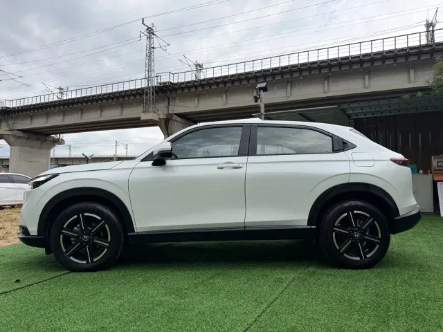 Honda Vezel — Фото автомобиля 7