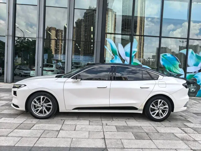 Ford Mondeo — Фото автомобиля 5