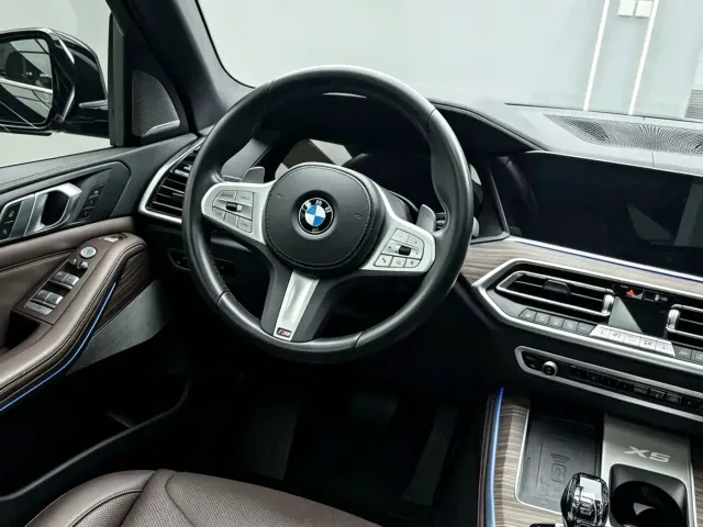 BMW X5 — Фото автомобиля 8