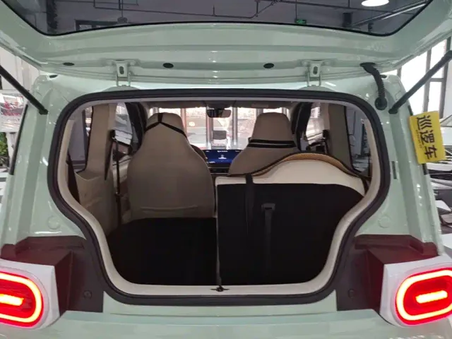 Wuling Hongguang Mini EV — Фото автомобиля 18