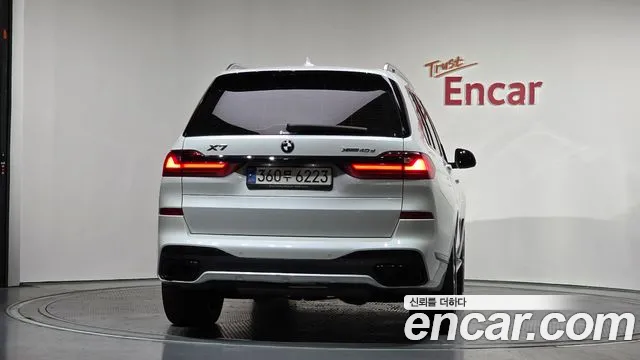 BMW X7 — Фото автомобиля 4