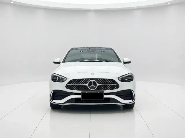 Mercedes-Benz C-Class — Фото автомобиля 2