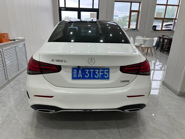 Mercedes-Benz A-Class — Фото автомобиля 6