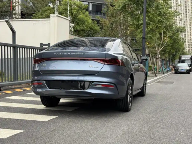 BYD Qin PLUS — Фото автомобиля 14