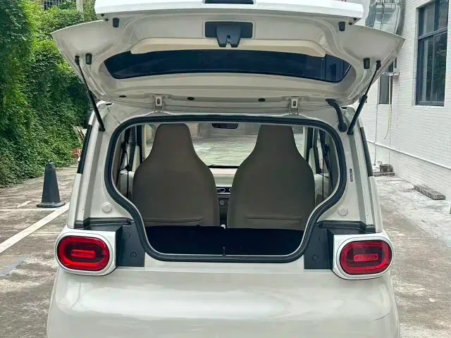 Wuling Hongguang Mini EV — Фото автомобиля 6