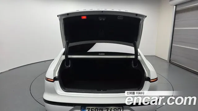 Hyundai Grandeur GN7 — Фото автомобиля 25