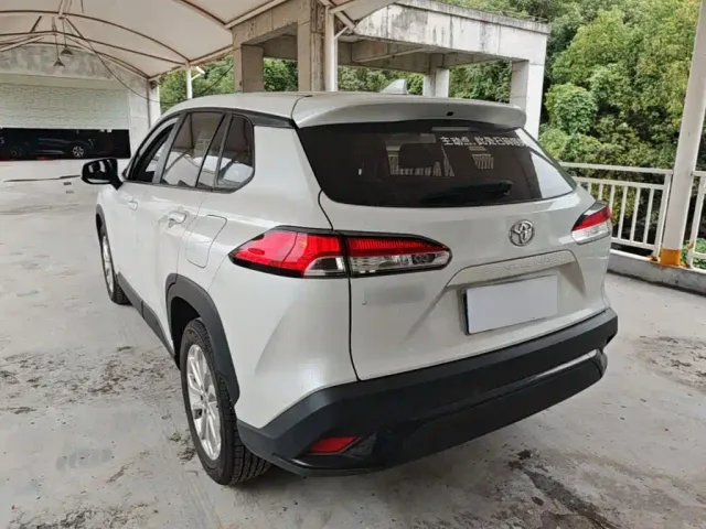 Toyota Frontlander — Фото автомобиля 4