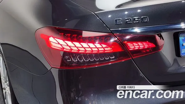 Mercedes-Benz E-Class W213 — Фото автомобиля 8