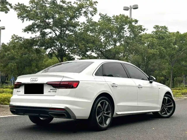 Audi A4L — Фото автомобиля 5