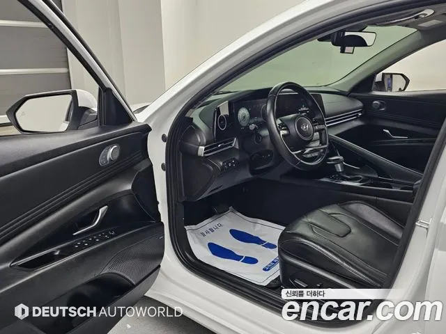 Hyundai Avante CN7 — Фото автомобиля 12