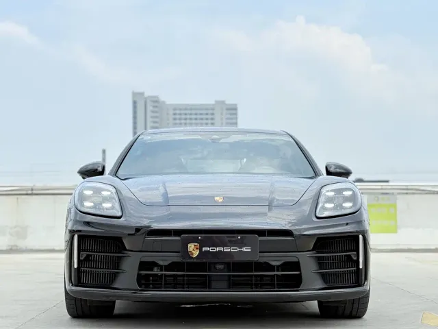 Porsche Panamera — Фото автомобиля 3