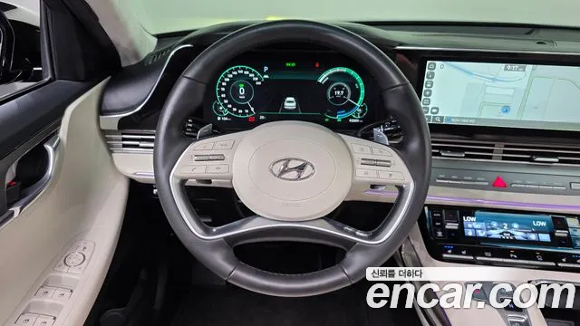 Hyundai Grandeur — Фото автомобиля 12