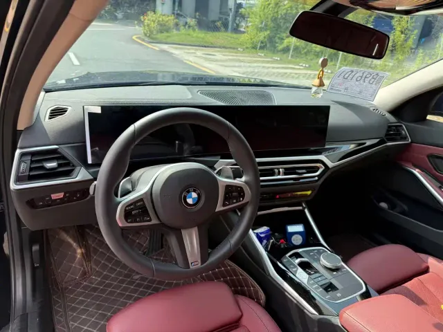 BMW 3 Series — Фото автомобиля 5