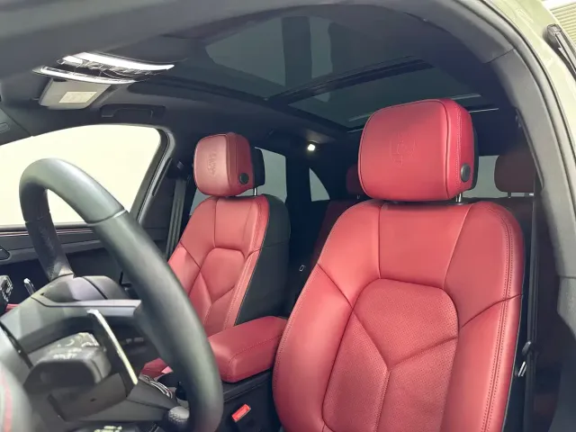 Porsche Macan — Фото автомобиля 12