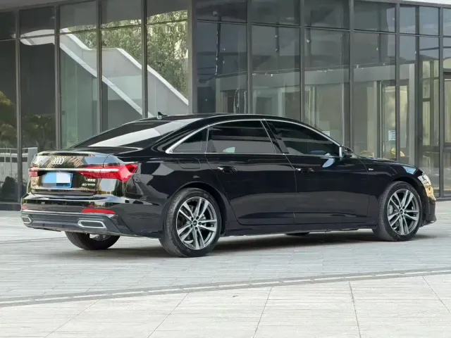Audi A6L — Фото автомобиля 4