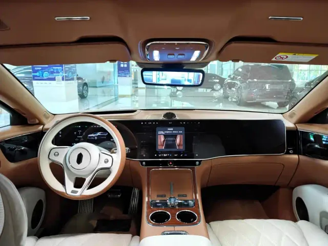 Zunjie Zunjie S800 2025 Model Extended Range Starlight Executive Edition 4-seater — Фото автомобиля 9