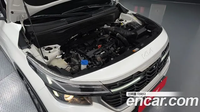 Kia Seltos — Фото автомобиля 9