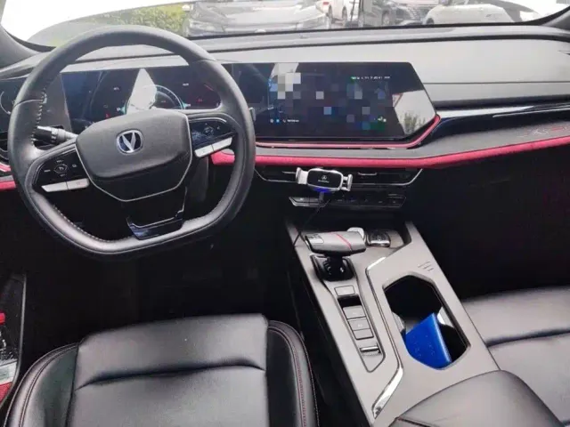 Changan X5 Plus — Фото автомобиля 12