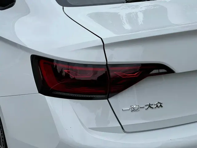 Volkswagen Sagitar — Фото автомобиля 19