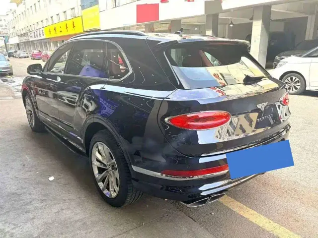 Bentley Bentayga Hybrid — Фото автомобиля 8