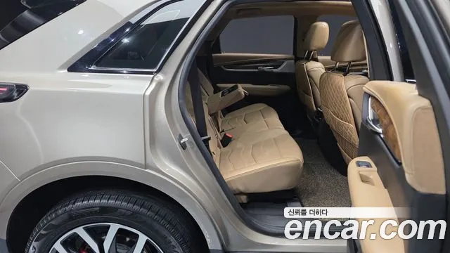 Cadillac XT5 — Фото автомобиля 17