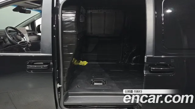 Hyundai Staria Staria Карго 3 места — Фото автомобиля 17