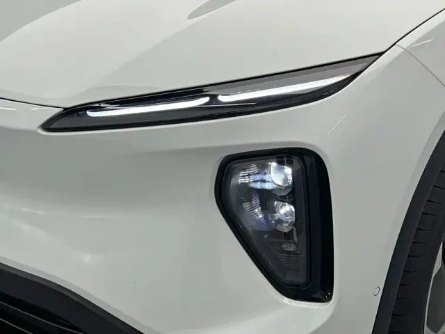Nio ES6 — Фото автомобиля 9