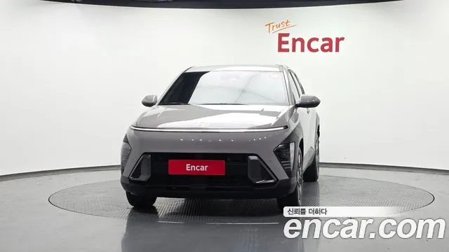 Hyundai Kona Kona (SX2) Бензин 1.6 турбо 2WD — Фото автомобиля 3