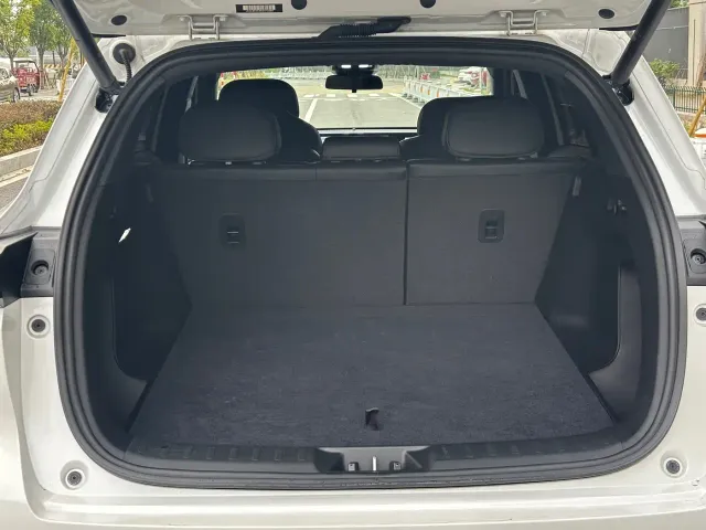 Changan CS75 Plus — Фото автомобиля 14
