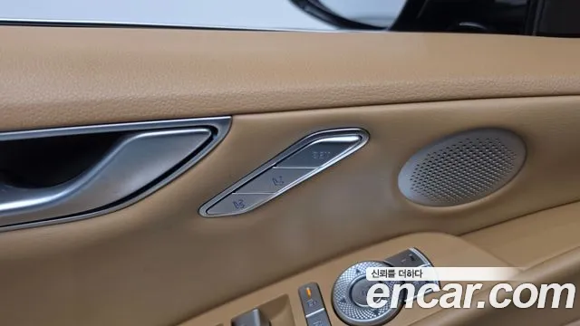 Genesis G80 RG3 — Фото автомобиля 30