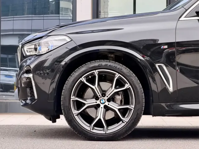 BMW X5 — Фото автомобиля 8