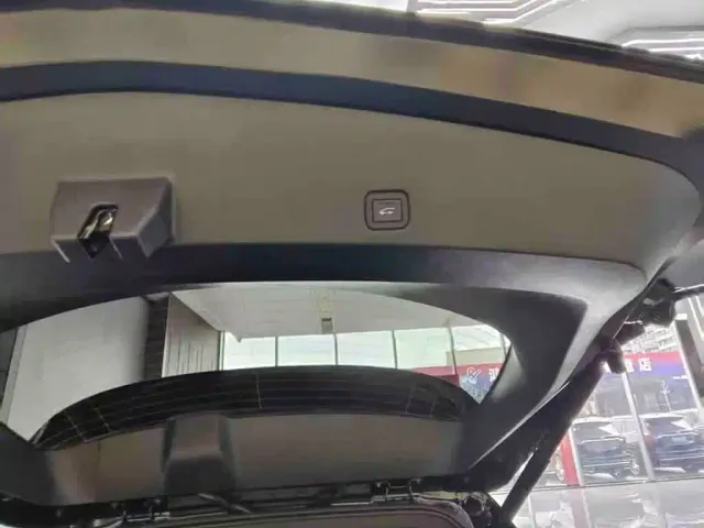 Cadillac XT5 — Фото автомобиля 20